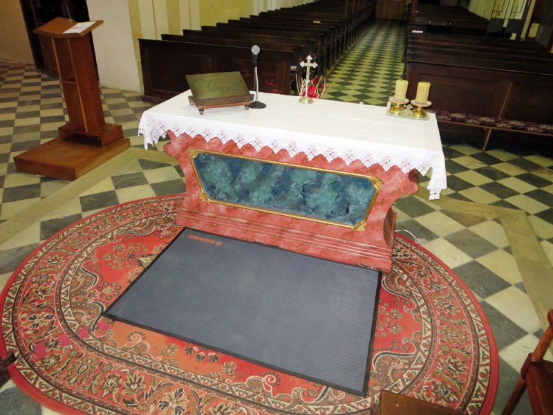 athitalia tappeto riscaldante winter mat sotto altare1